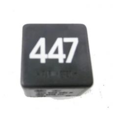 Relé  447  / 6U0906061A  /